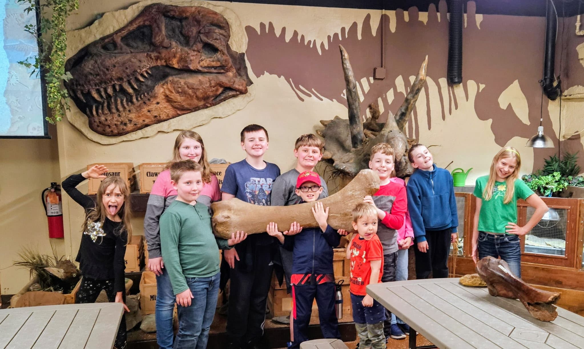 MedinaCHF kids on a field trip to a nature center